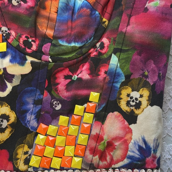 Custom corset tie back bustier - Picture 5 of 5